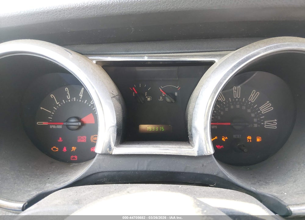 2005 FORD MUSTANG VIN: 1ZVFT84N155202892