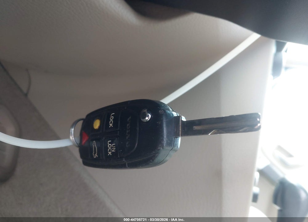 2008 VOLVO XC90 3.2 VIN: YV4CN982381468137