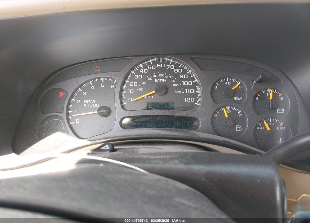 2005 CHEVROLET SILVERADO 1500 LS VIN: 2GCEC19T851155777