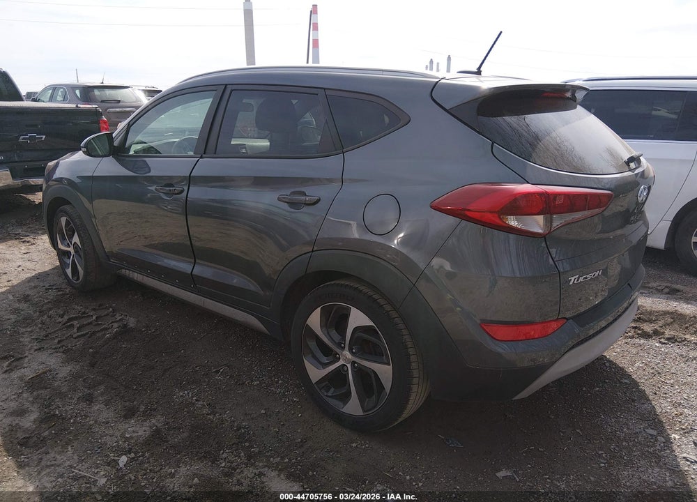 2017 HYUNDAI TUCSON SPORT VIN: KM8J33A22HU286611