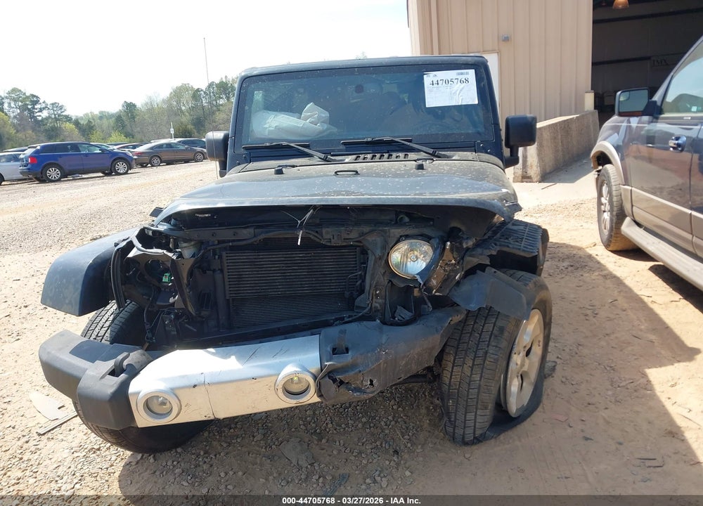 2015 JEEP WRANGLER UNLIMITED SAHARA VIN: 1C4BJWEG2FL613078