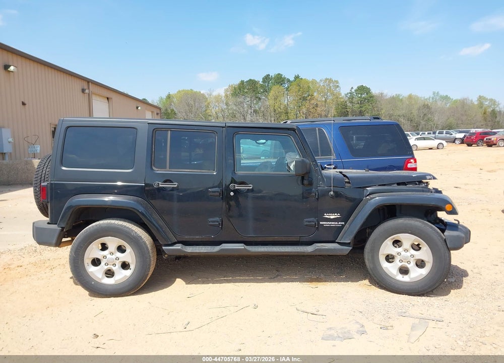 2015 JEEP WRANGLER UNLIMITED SAHARA VIN: 1C4BJWEG2FL613078