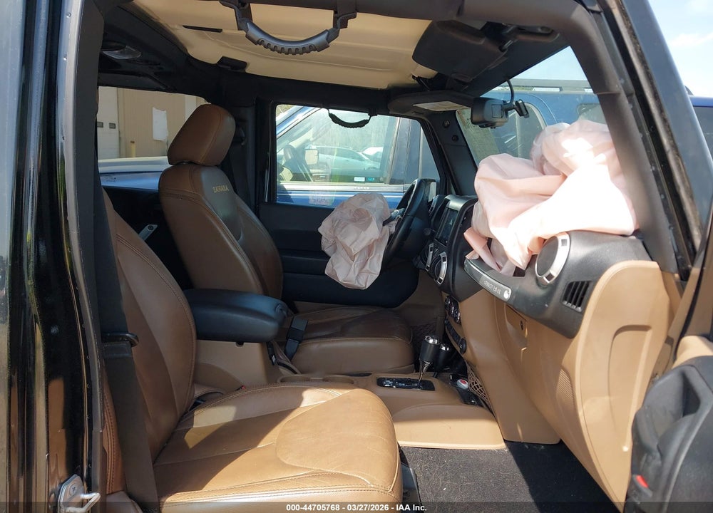 2015 JEEP WRANGLER UNLIMITED SAHARA VIN: 1C4BJWEG2FL613078