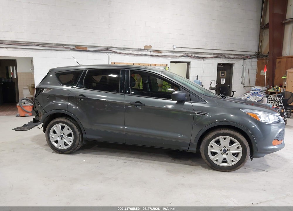 2016 FORD ESCAPE S VIN: 1FMCU0F7XGUC57882