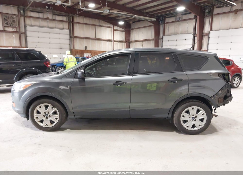 2016 FORD ESCAPE S VIN: 1FMCU0F7XGUC57882