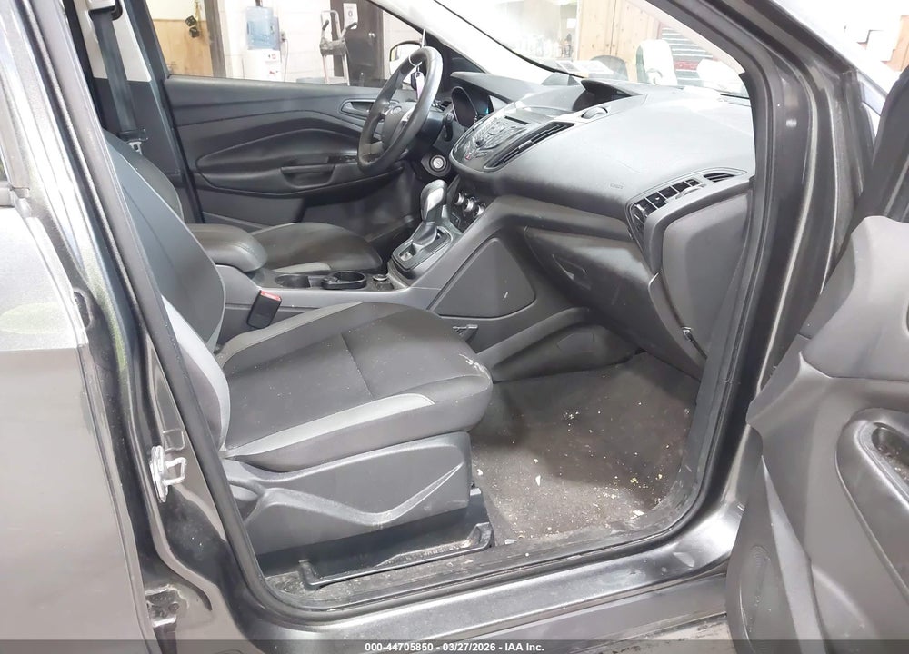 2016 FORD ESCAPE S VIN: 1FMCU0F7XGUC57882