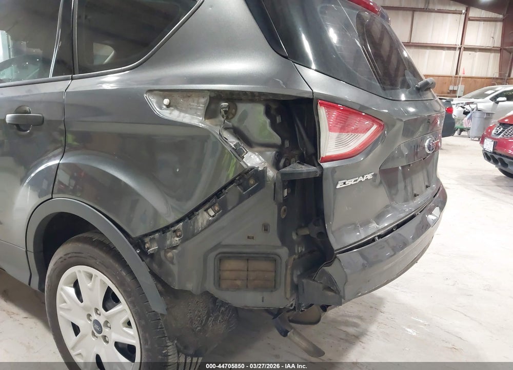2016 FORD ESCAPE S VIN: 1FMCU0F7XGUC57882
