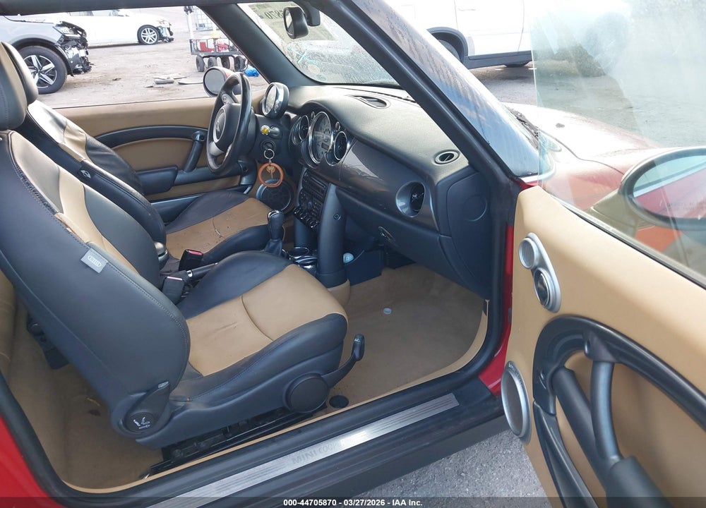 2006 MINI COOPER VIN: WMWRF33566TG14198
