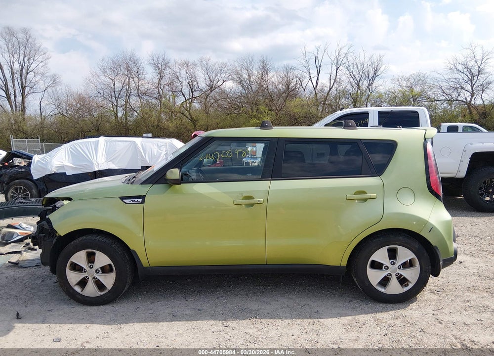 2015 KIA SOUL + VIN: KNDJP3A59F7772380
