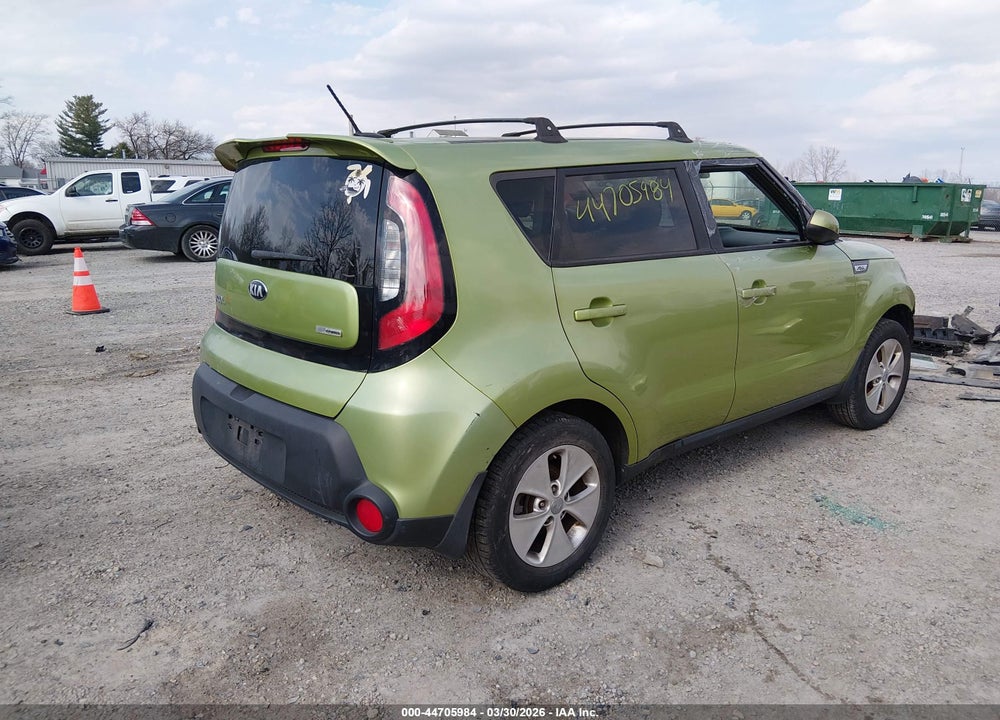 2015 KIA SOUL + VIN: KNDJP3A59F7772380