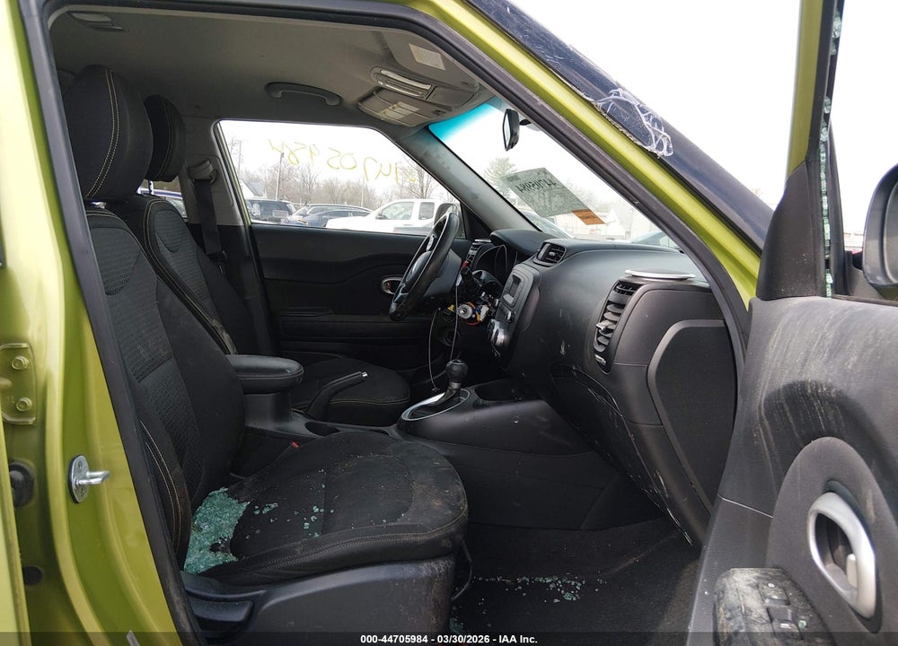 2015 KIA SOUL + VIN: KNDJP3A59F7772380
