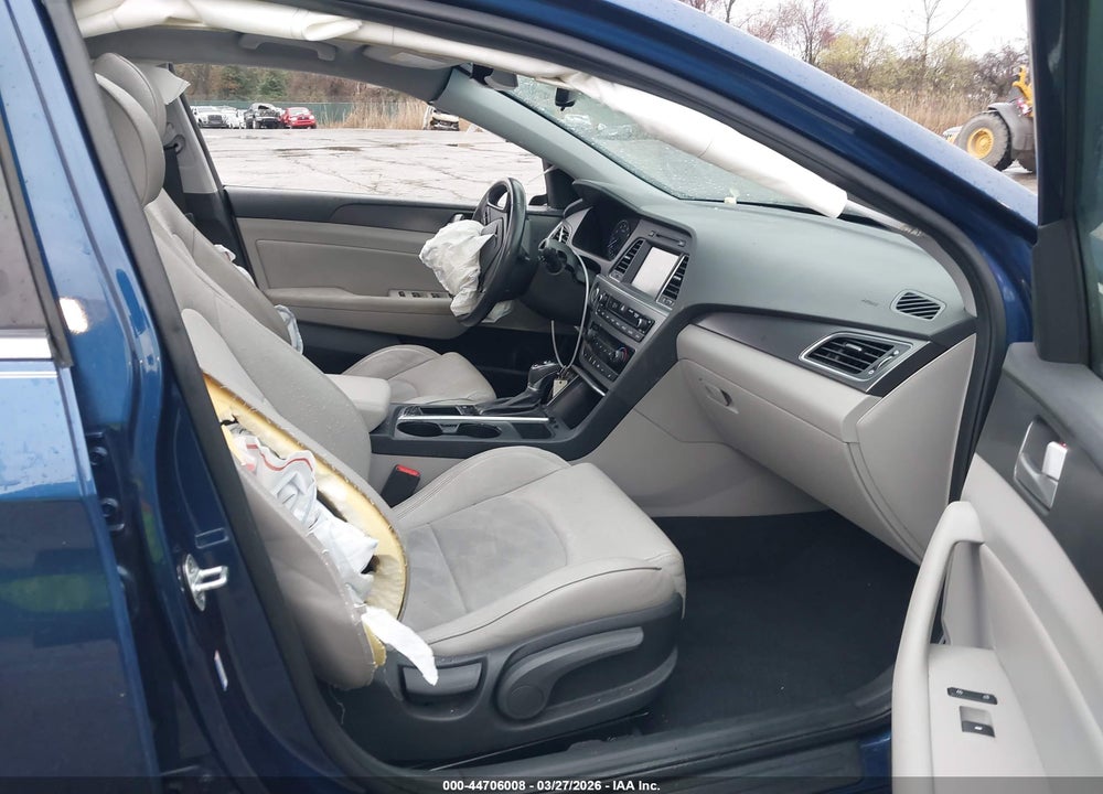2017 HYUNDAI SONATA SPORT VIN: 5NPE34AF2HH586061