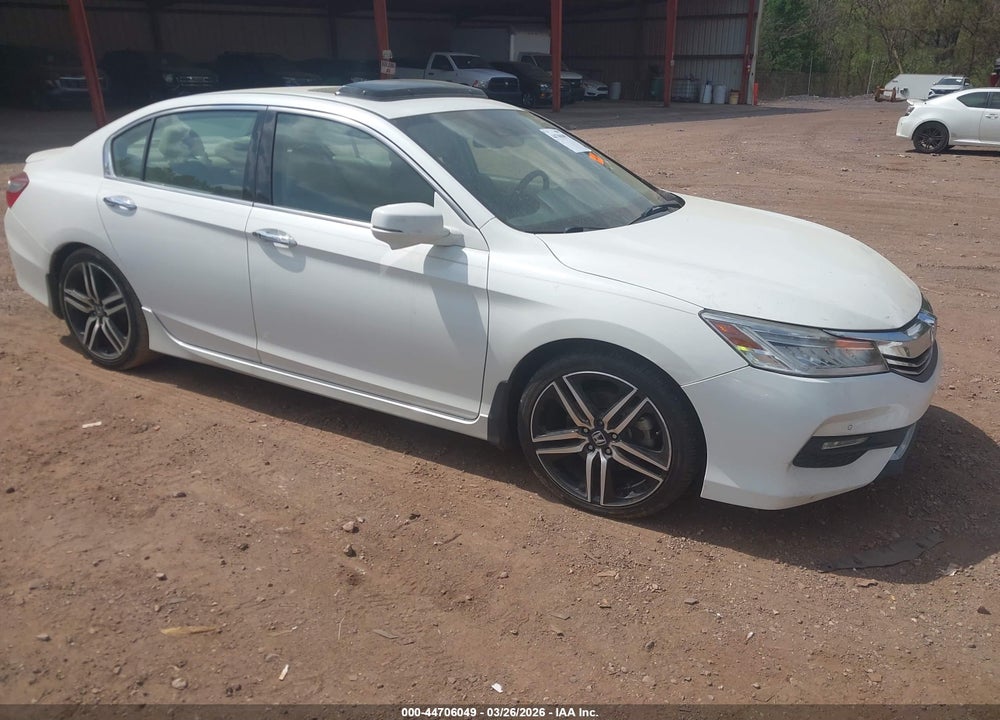 2016 HONDA ACCORD TOURING VIN: 1HGCR3F92GA033839