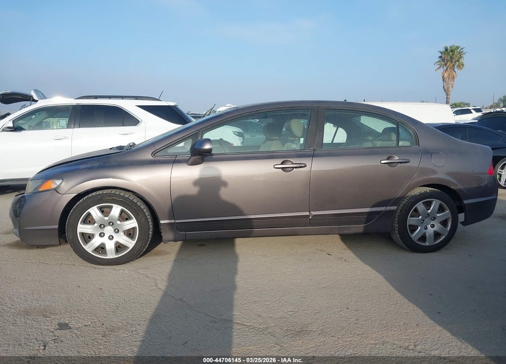 2010 HONDA CIVIC LX VIN: 19XFA1F5XAE029188