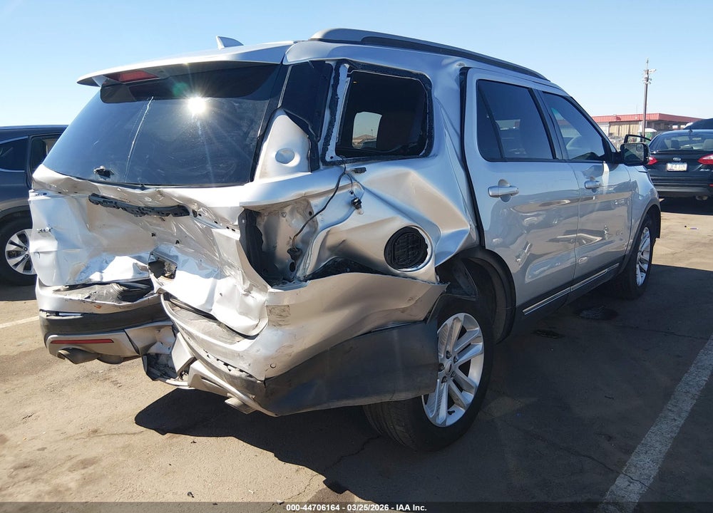 2016 FORD EXPLORER XLT VIN: 1FM5K7D89GGA37697