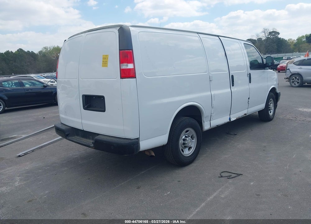 2021 CHEVROLET EXPRESS CARGO RWD 3500 REGULAR WHEELBASE WT VIN: 1GCZGGF70M1158211