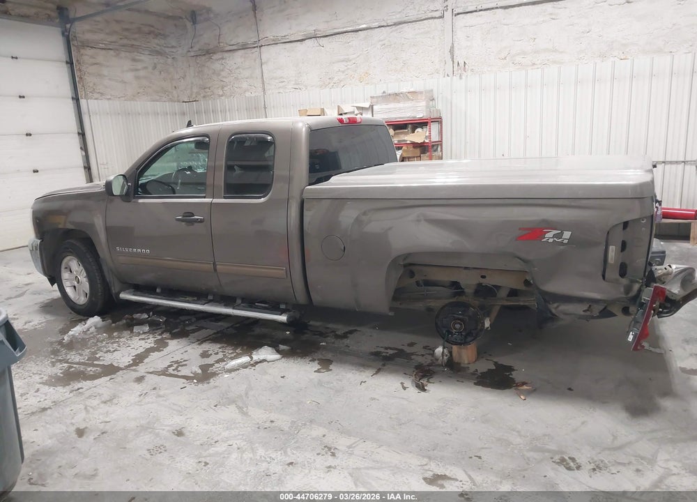 2013 CHEVROLET SILVERADO 1500 LT VIN: 1GCRKSE72DZ279083