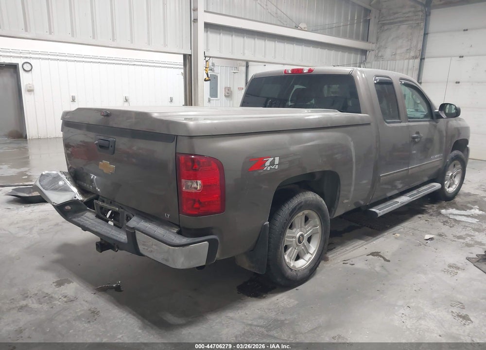 2013 CHEVROLET SILVERADO 1500 LT VIN: 1GCRKSE72DZ279083
