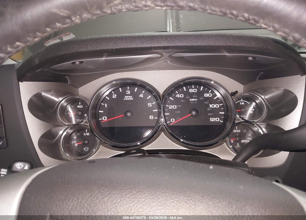 2013 CHEVROLET SILVERADO 1500 LT VIN: 1GCRKSE72DZ279083