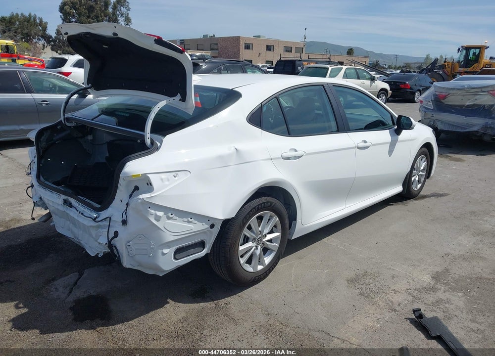 2025 TOYOTA CAMRY LE VIN: 4T1DAACK8SU135655
