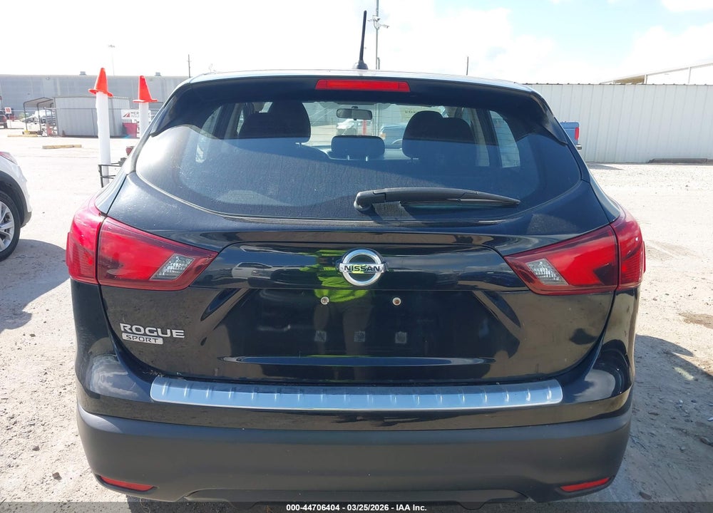 2018 NISSAN ROGUE SPORT S VIN: JN1BJ1CPXJW196521