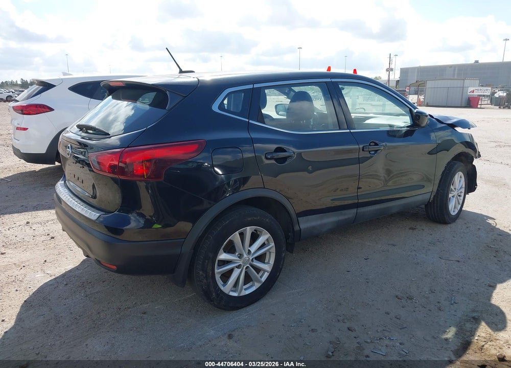 2018 NISSAN ROGUE SPORT S VIN: JN1BJ1CPXJW196521