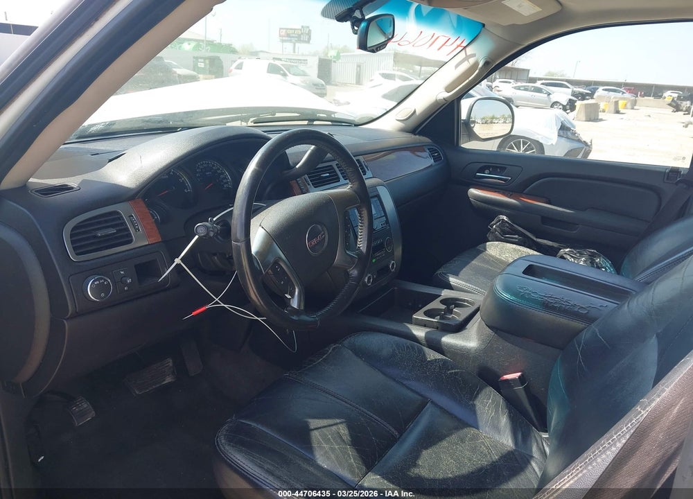 2007 GMC YUKON SLT VIN: 1GKFC13J17R118824