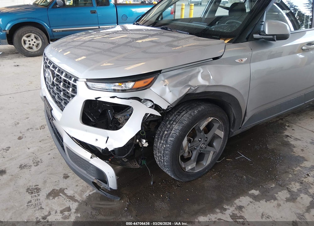 2022 HYUNDAI VENUE SEL VIN: KMHRC8A37NU186170