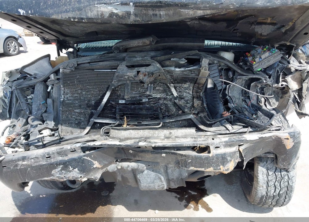 2004 CHEVROLET SUBURBAN 1500 Z71 VIN: 3GNFK16Z14G314099
