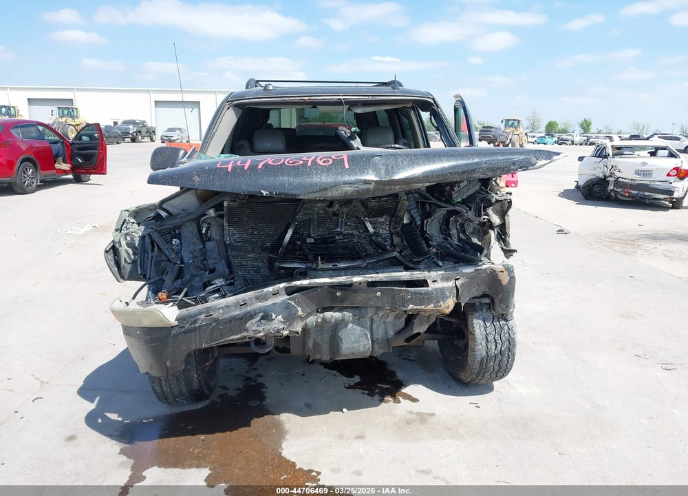 2004 CHEVROLET SUBURBAN 1500 Z71 VIN: 3GNFK16Z14G314099
