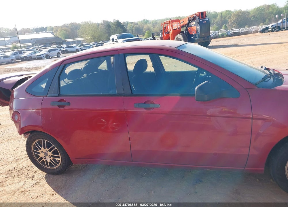 2010 FORD FOCUS SE VIN: 1FAHP3FN1AW245820