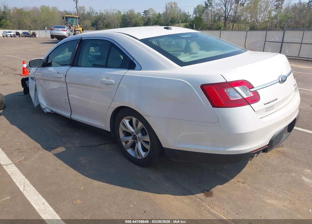 2011 FORD TAURUS SEL VIN: 1FAHP2EW0BG133090
