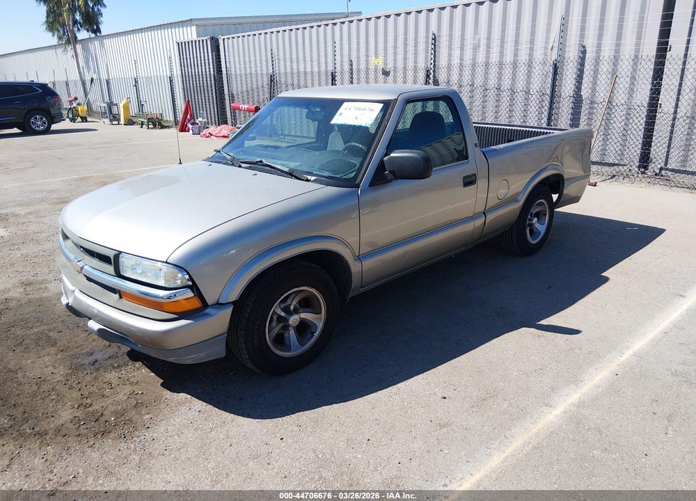 2001 CHEVROLET S-10 LS VIN: 1GCCS14W118248322