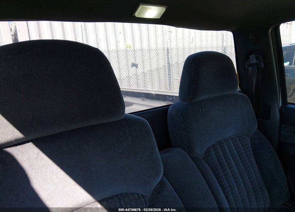 2001 CHEVROLET S-10 LS VIN: 1GCCS14W118248322