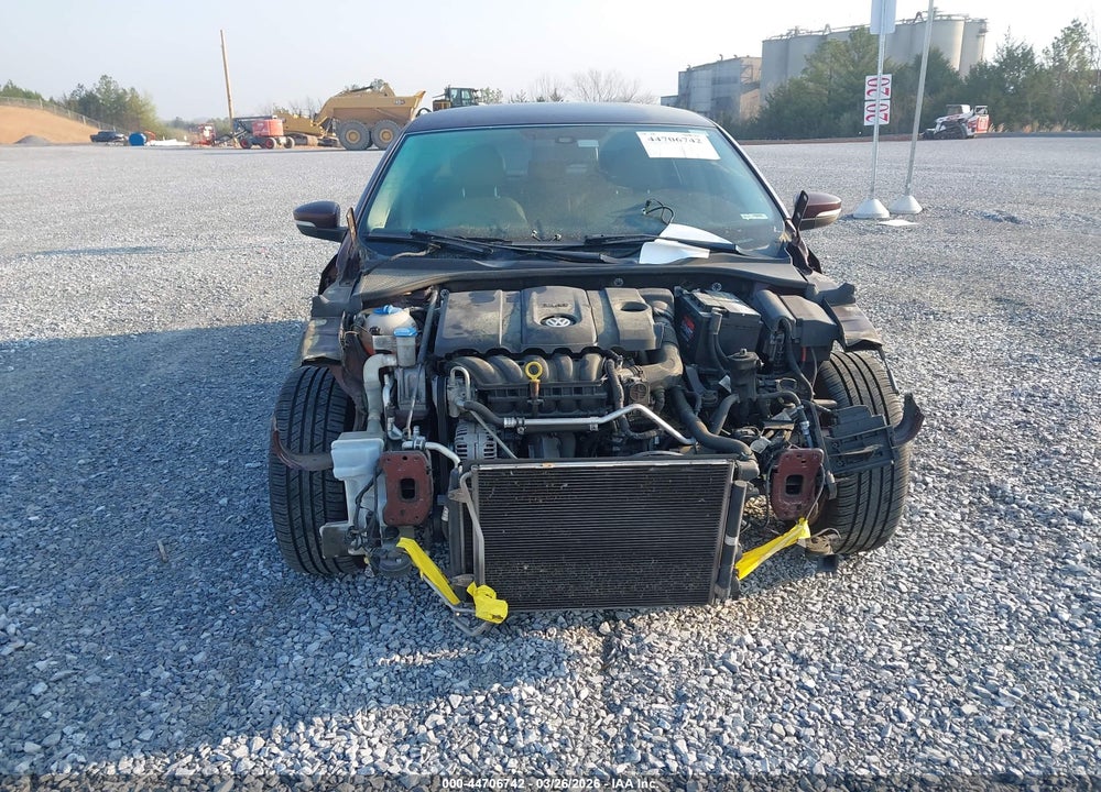 2013 VOLKSWAGEN PASSAT 2.5L SE VIN: 1VWBH7A36DC140977
