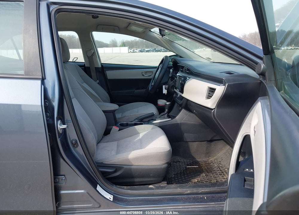 2015 TOYOTA COROLLA VIN: 2T1BURHE5FC303159