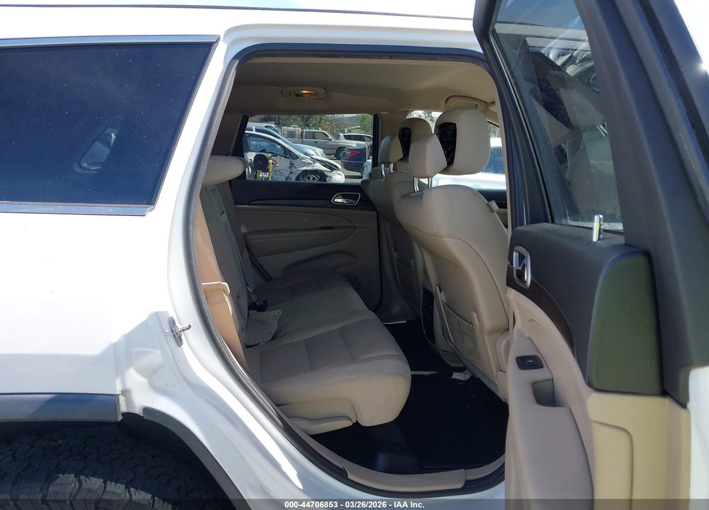 2014 JEEP GRAND CHEROKEE LAREDO VIN: 1C4RJFAG4EC251340
