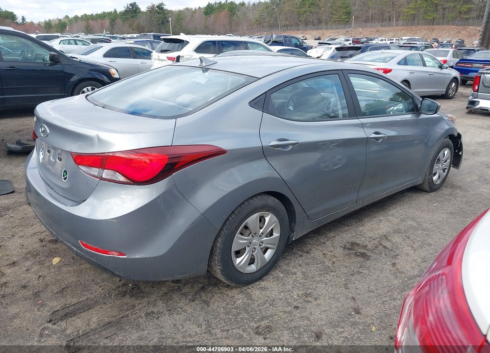 2016 HYUNDAI ELANTRA SE VIN: KMHDH4AE7GU492875
