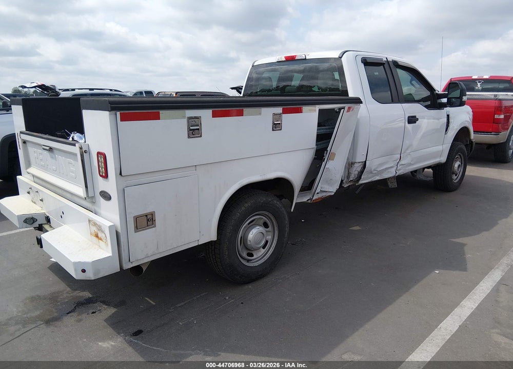 2018 FORD F-250 XL VIN: 1FD7X2B63JEC11703