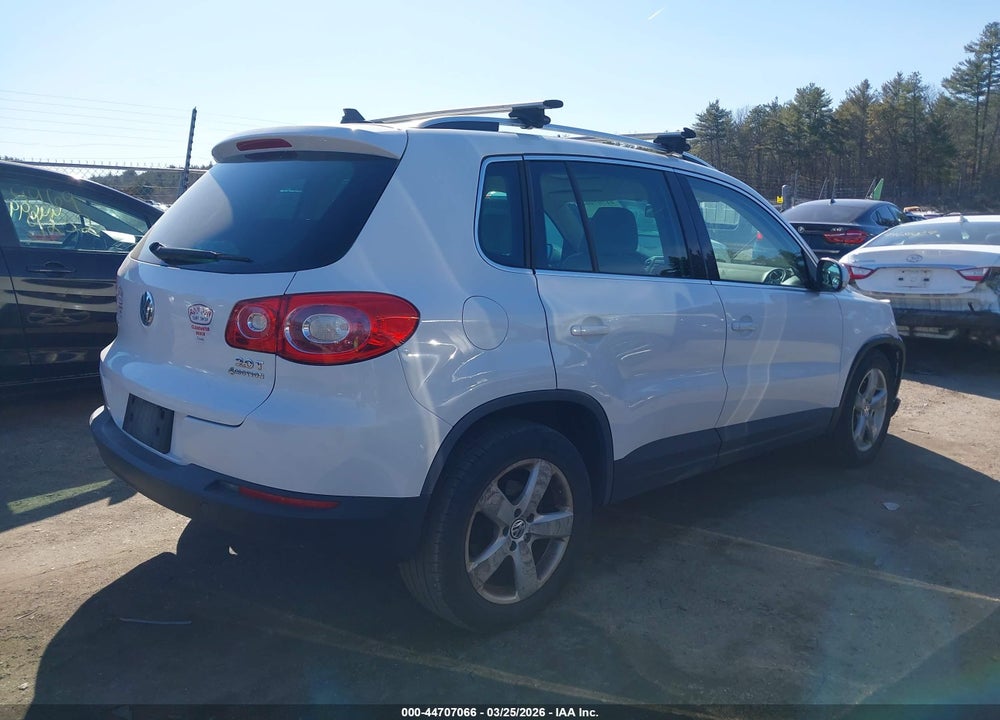 2010 VOLKSWAGEN TIGUAN WOLFSBURG EDITION VIN: WVGBV7AX4AW538161