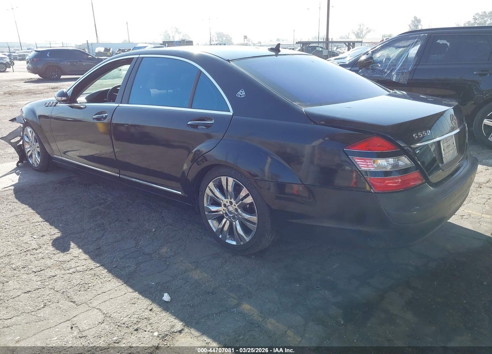 2008 MERCEDES-BENZ S 550 VIN: WDDNG71X58A228626