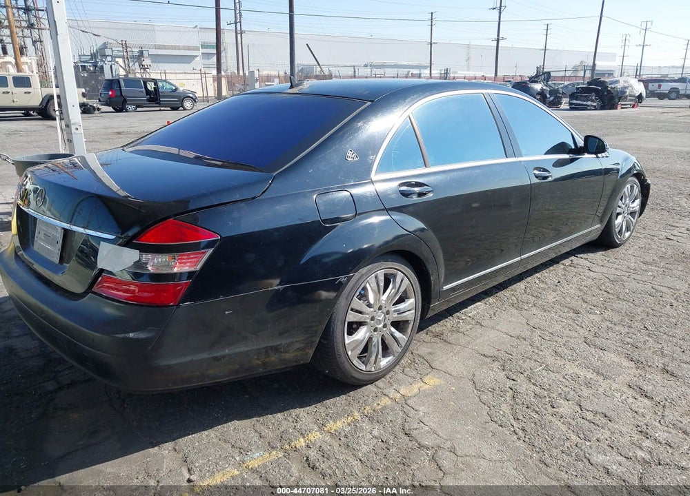2008 MERCEDES-BENZ S 550 VIN: WDDNG71X58A228626