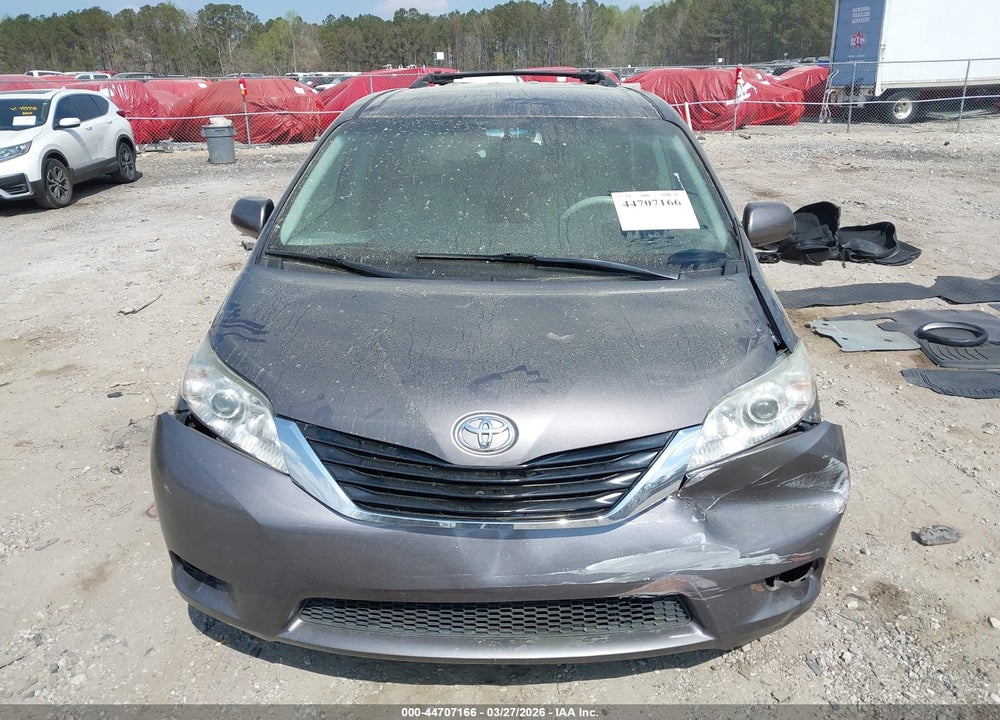 2013 TOYOTA SIENNA LE V6 8 PASSENGER VIN: 5TDKK3DC7DS355307