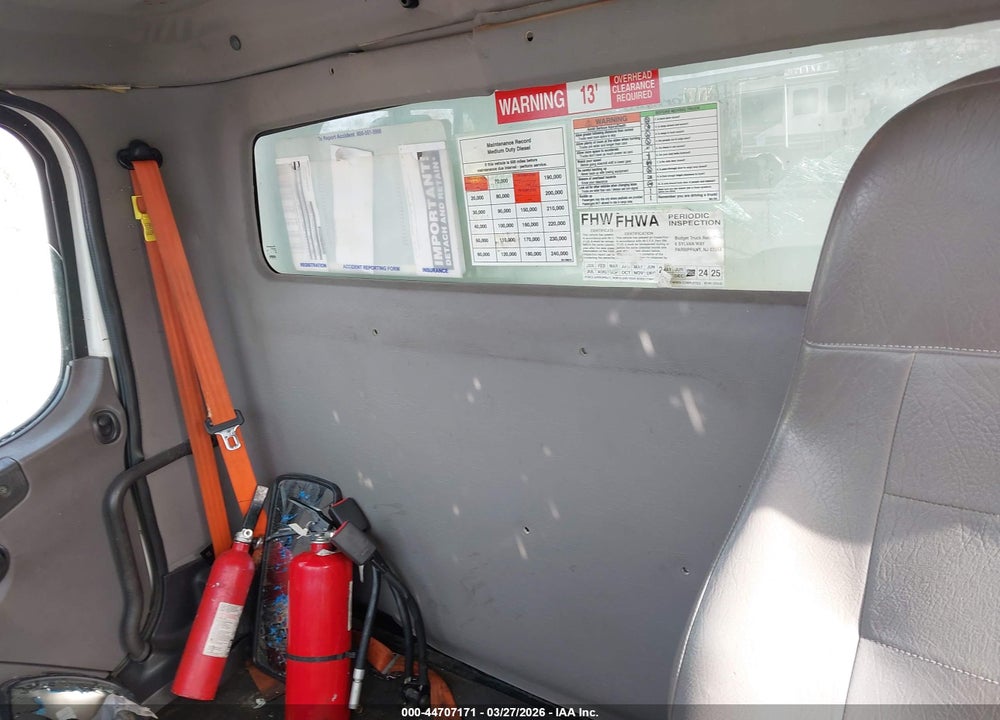 2017 FREIGHTLINER M2 106 VIN: 1FVACWDU2HHHN9782