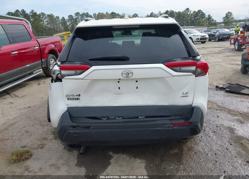 2021 TOYOTA RAV4 LE VIN: 2T3F1RFV0MC252090