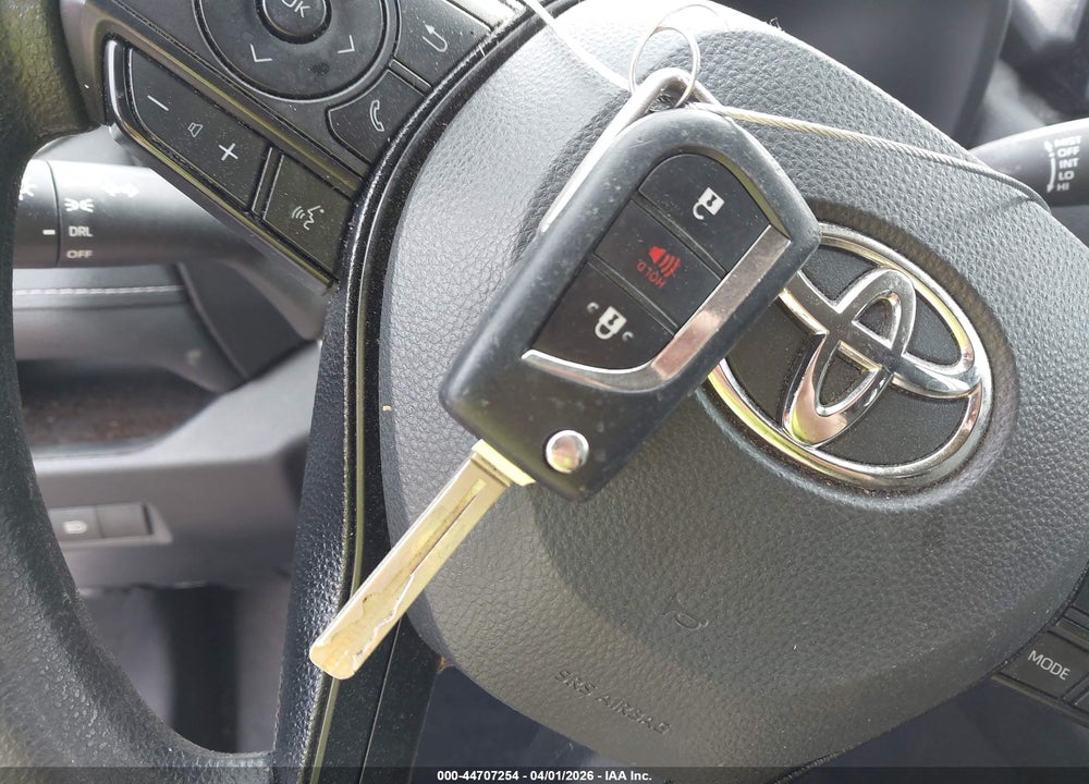 2021 TOYOTA RAV4 LE VIN: 2T3F1RFV0MC252090