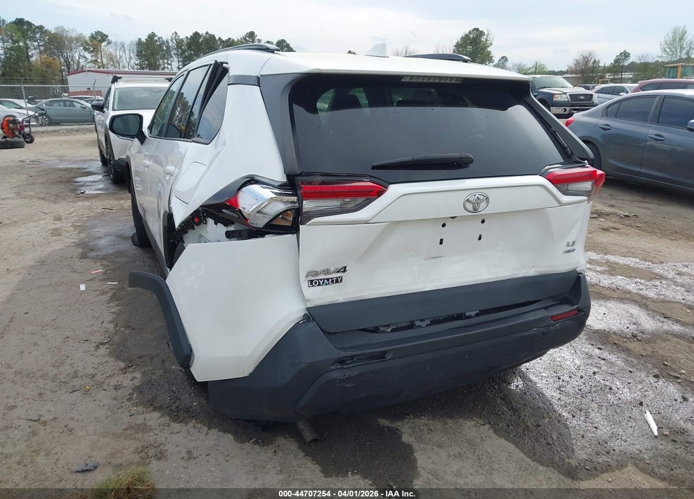 2021 TOYOTA RAV4 LE VIN: 2T3F1RFV0MC252090