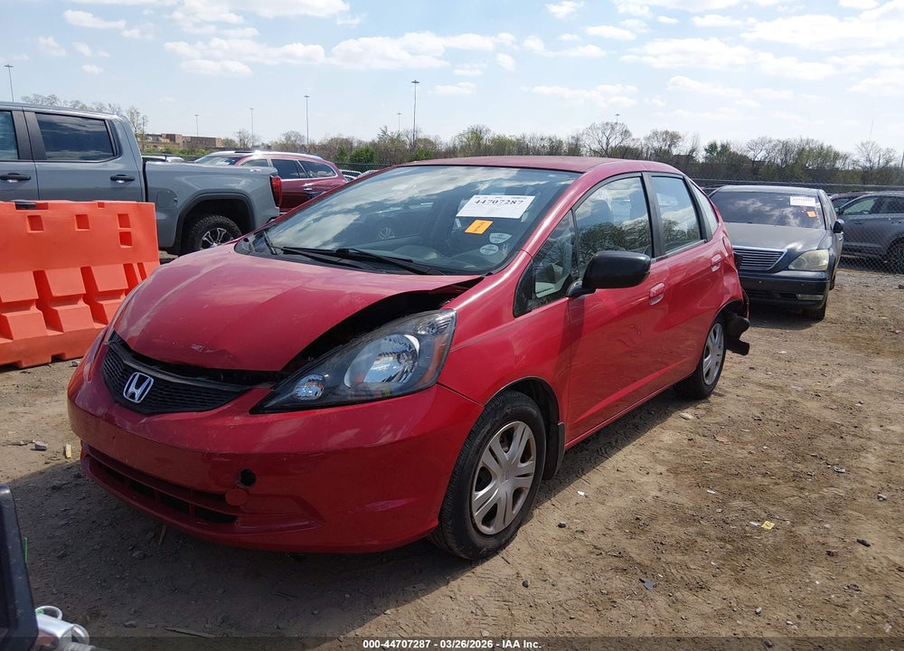 2011 HONDA FIT VIN: JHMGE8H37BC023031