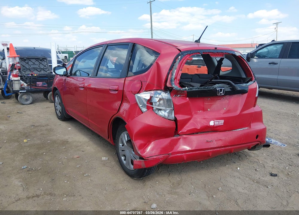 2011 HONDA FIT VIN: JHMGE8H37BC023031