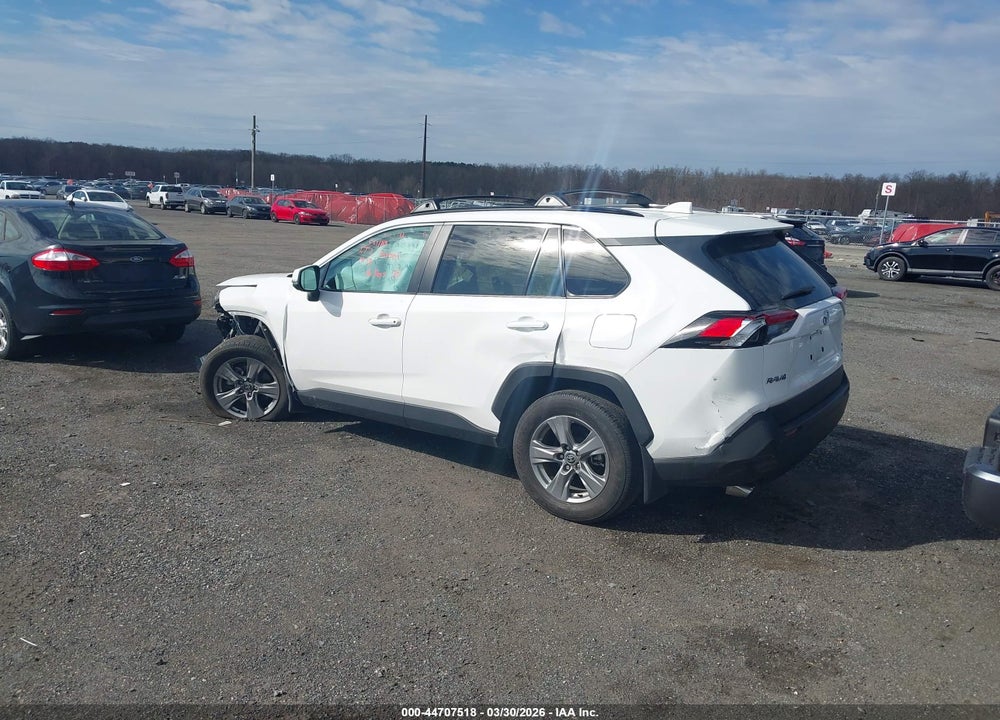 2024 TOYOTA RAV4 XLE VIN: 2T3P1RFV5RC443662
